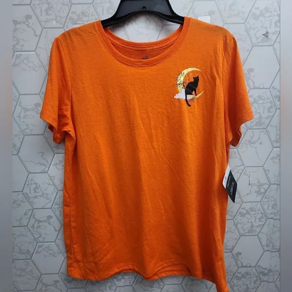 NWT women's Halloween hocus-pocus Thackery Binx cat on the moon print gold foil